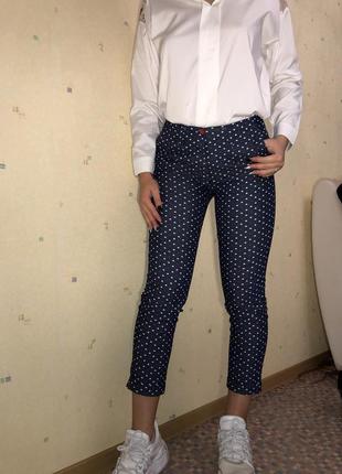 Стильные брюки с милейшими сердечками3 фото