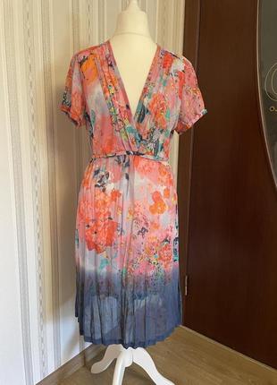 Платье из натуральной ткани