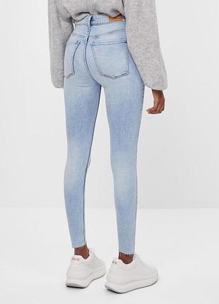 Джинсы bershka skinny high waist jeans w26