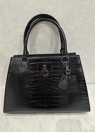 Сумка guess в ідеальному стані