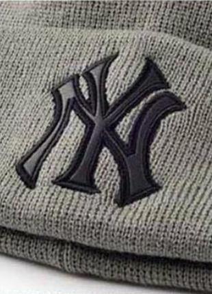 Шапка new york yankees серая с черным лого5 фото