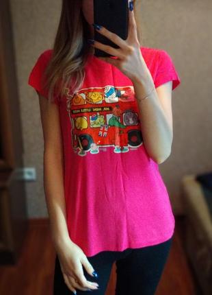 Футболка с интересным принтом