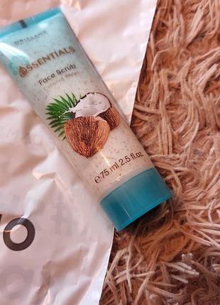 Скраб "кокосовая вода" oriflame
