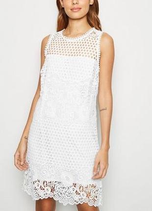 Шикарна біла в'язана сукня р.10