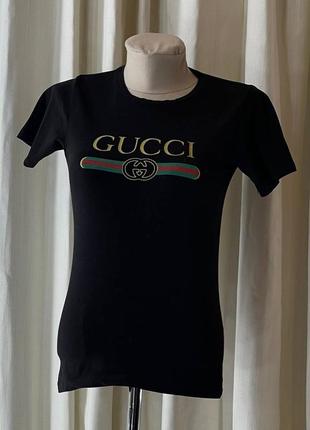 Шикарная брендовая женская футболка1 фото