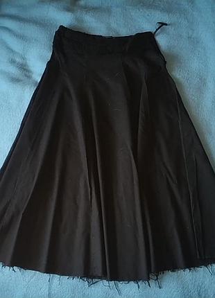 Довга чорна джинсова спідниця