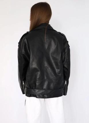 Женская черная  куртка косуха оверсайз в стиле зара5 фото