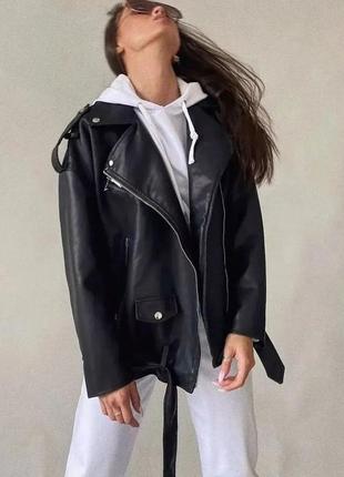 Женская черная  куртка косуха оверсайз в стиле зара2 фото