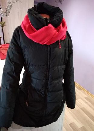 Супер чорне пальто зимове на сентапоне , без дефектів,тепле.