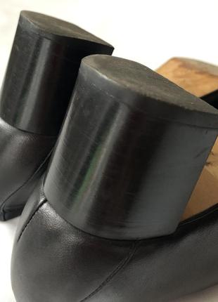 Шкіряні італійські туфлі oscar novo. 39-39,510 фото