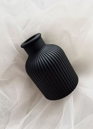Ваза ребристая