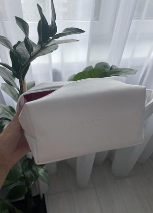 Косметичка fabo нова