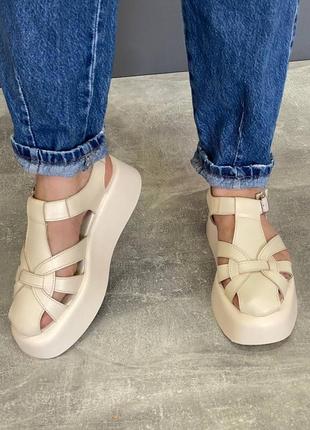 Шкіряні закриті босоніжки на платформі,36-41