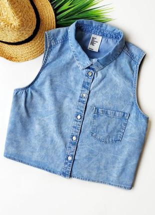 Джинсовая укороченая рубашка без рукавов h&m.