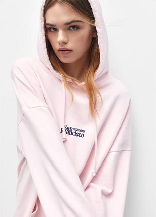 Pink hoodie pull and bear sale
