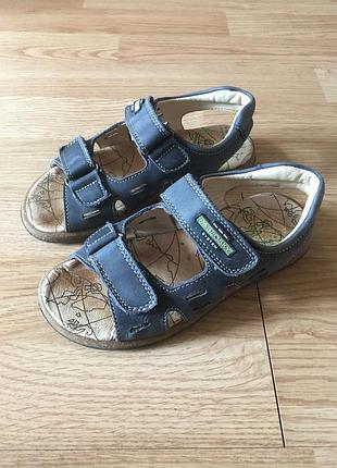 Дитячі шкіряні сандалі pablosky