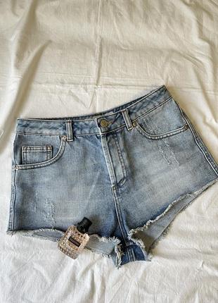 Короткие джинсовые шорты от topshop
