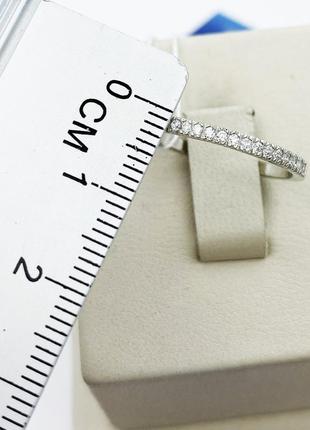 Кольцо серебряное с кубическим цирконием "дорожка" 15,5 1,12 г6 фото