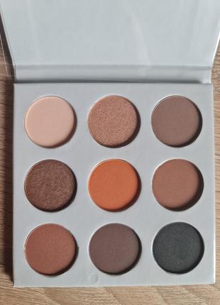 Палетка тіней для повік kylie cosmetics kyshadow the bronze palette лиц3 фото