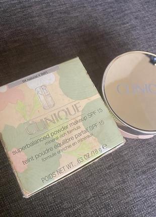 Clinique superbalanced powder makeup spf 15 пудра для обличчя 18g. № 04