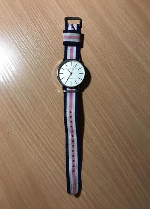 Наручные часы quartz