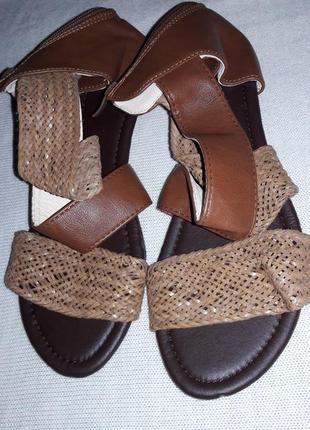 Сандали женские  в этническом стиле