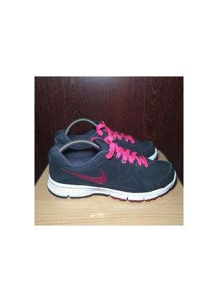 Жіночі кросівки nike revolution 2