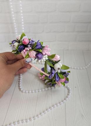 Нежный обруч ободок с розовыми, белыми и фиолетовыми цветочками2 фото
