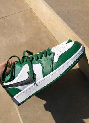 Кроссовки jordan 1 женские,мужские джордан