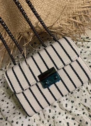 Ідеальна крос боді на літо, плетена сумочка на ланцюжку