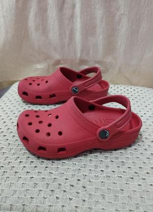 Босоніжки шльопанці сланці аквашузи crocs 1 -31 фото