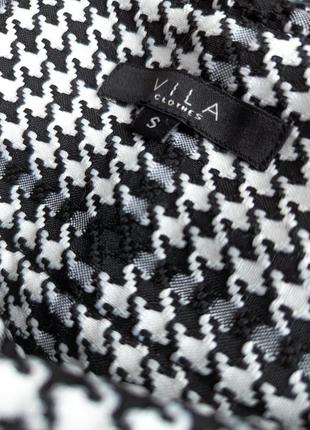 Черно-белая короткая юбка в клетку от vila2 фото