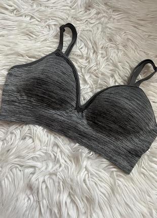 Бюстгалтер
