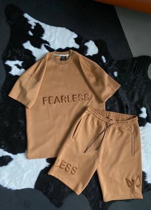 Премиум комплект с вышитой надписью fearless оверсайз шорты + футболка костюм качественный молодежный