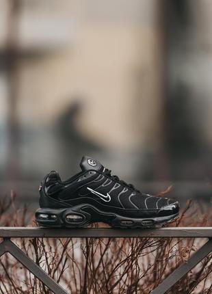 Спортивні кросівки nike air max tn plus