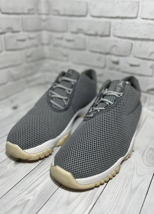 Nike air jordan future