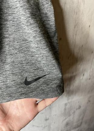 Оригинальные мужские крутые спортивные серые шорты nike dri-fit размер l4 фото