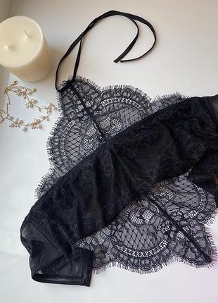 Жіночій бюстгалтер