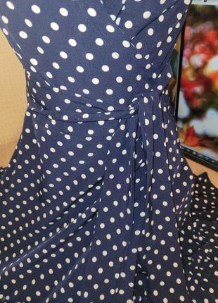 Коротка легка сукня на запах горошку з кишенями8 фото