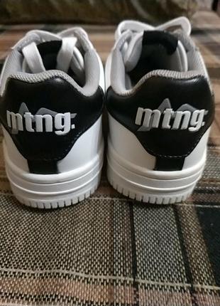 Кроссовки 2