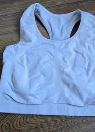 Спортивный бесшовный компрессионный зональный топ бюст