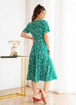 Зеленое платье миди длины3 фото
