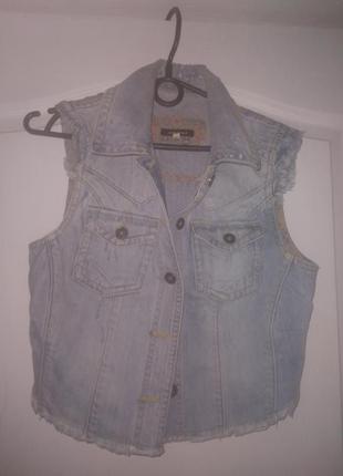 Джинсова жилетка