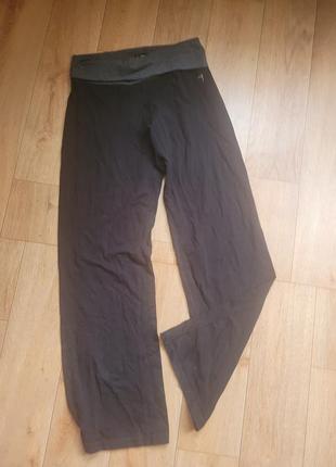 Спортивные штаны