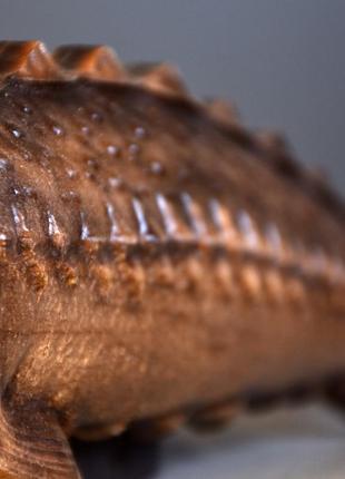 Риба осетр різьблена дерев'яна розмір 6 х 30 см.7 фото