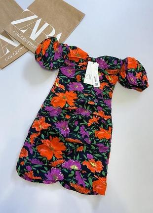 Сукня в квітковий принт по фігурі zara