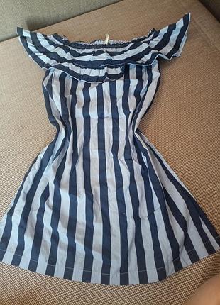 Сукня плаття