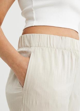 Легкие молочные бежевые брюки брюки h&amp;m / легкое бежевое брюки бкт4 фото