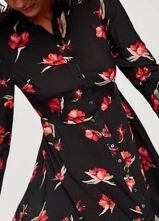 Платье zara в цветочный принт, очень легкая ткань на лето