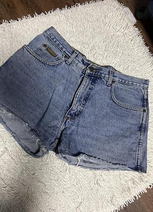 Шорты джинсовые